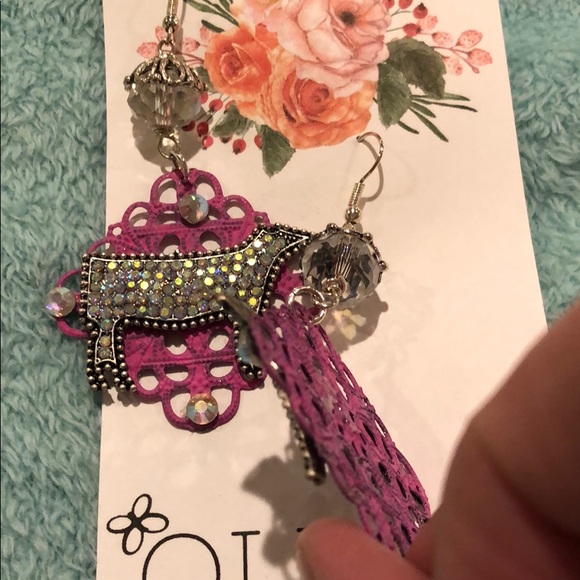 Cow earrings - Picture 3 of 3